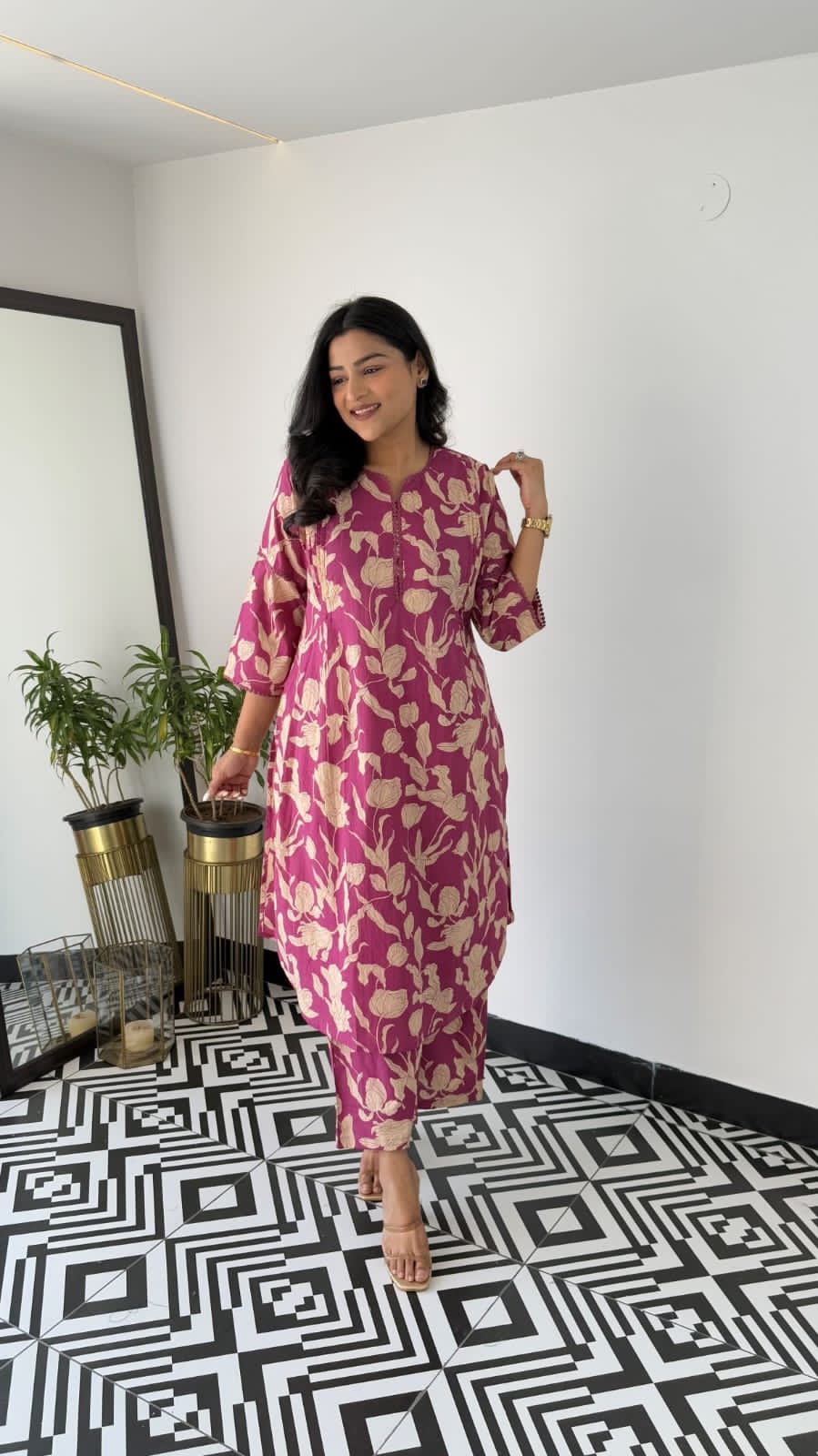 lace detailing on cotton kurti

