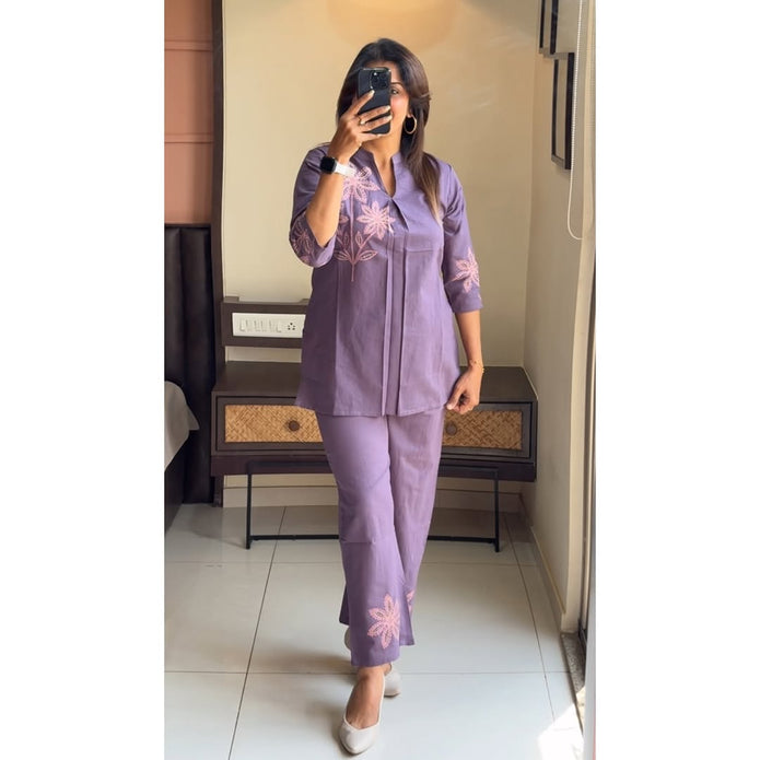 Summer-friendly collar neck kurta pant set

