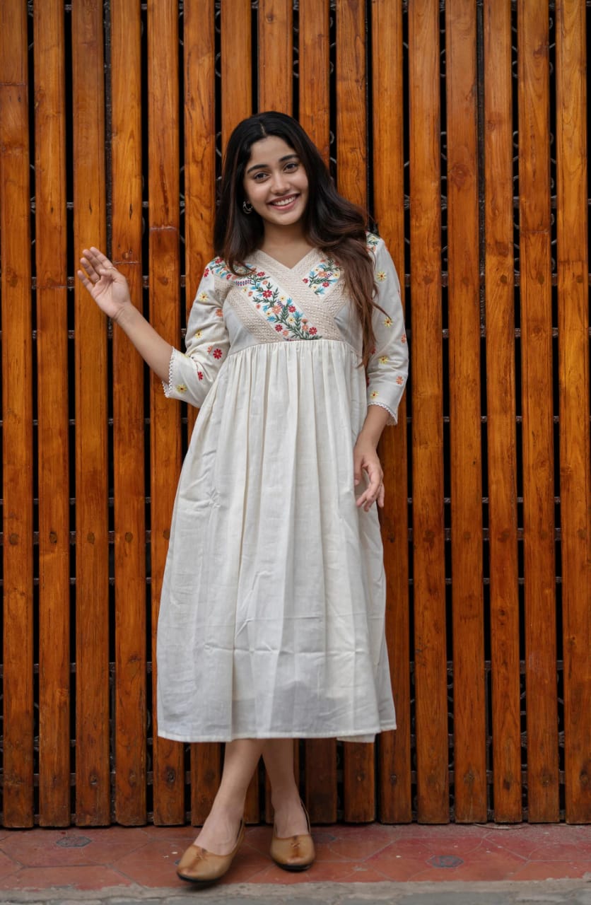Rayon embroidered dress with floral yoke and lace sleeves

