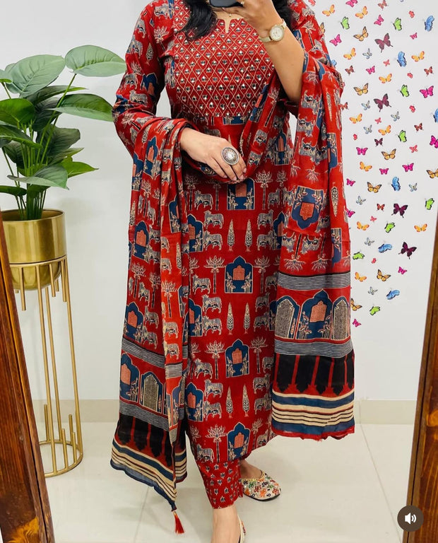 Traditional rayon kurti set with malmal dupatta in maroon

