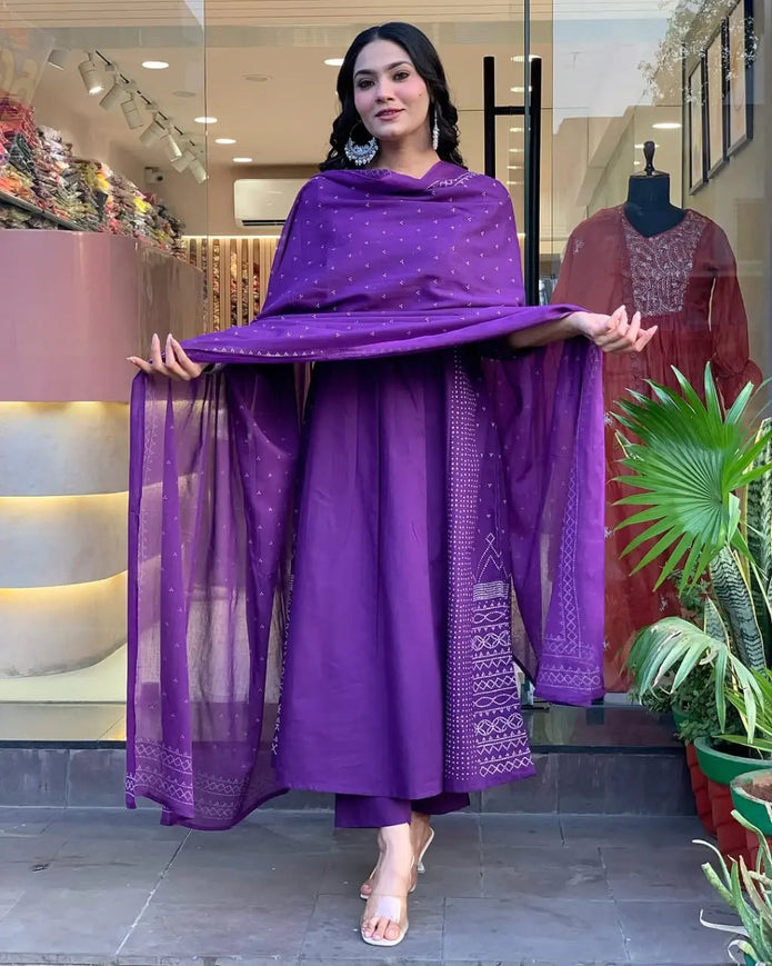 Silver print pure cotton kurta pant set with malmal dupatta