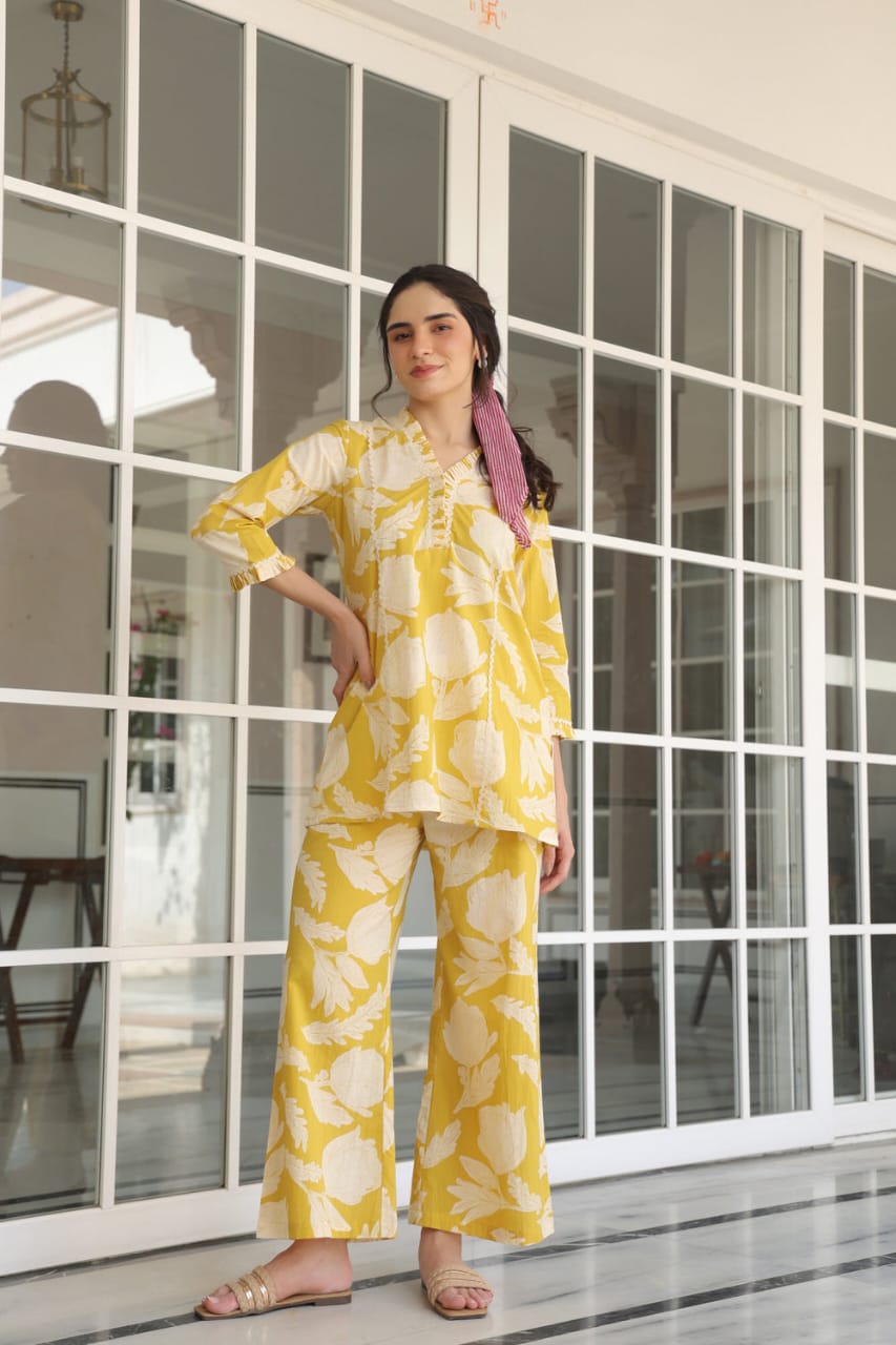 Breathable printed co-ord set in cotton fabric

