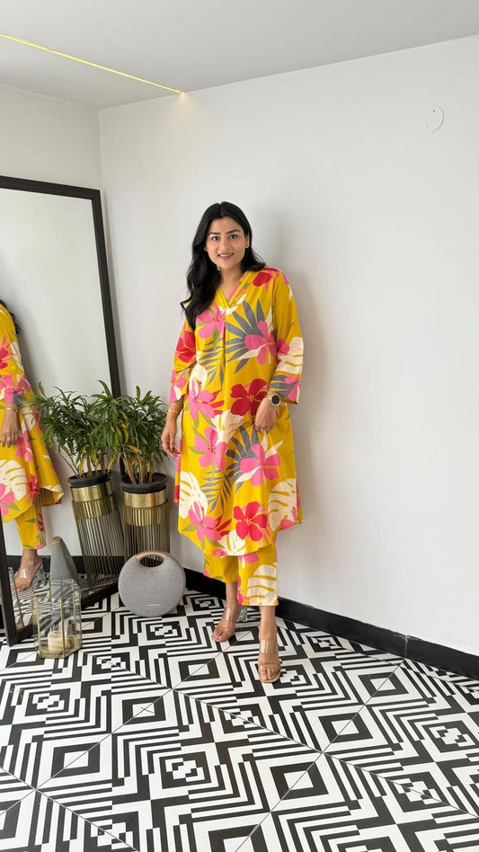 Floral printed cotton kurta pant set front view

