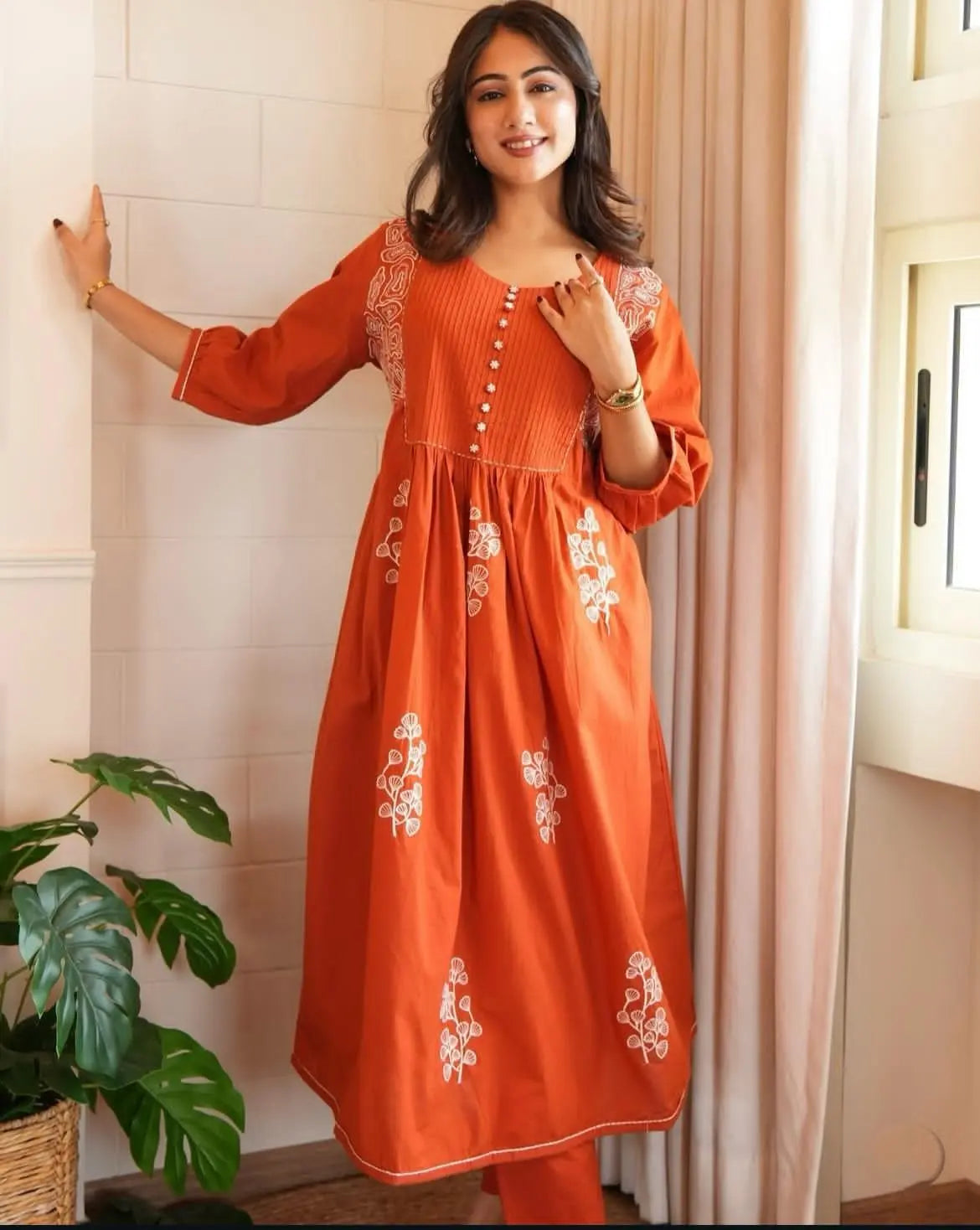 full 3-piece set with kurta, pant & malmal dupatta
