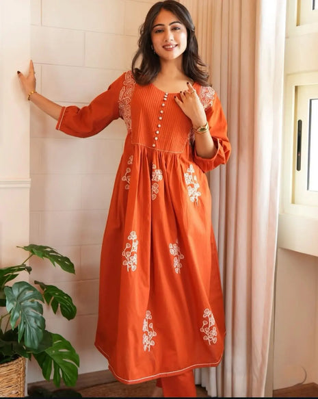 full 3-piece set with kurta, pant & malmal dupatta