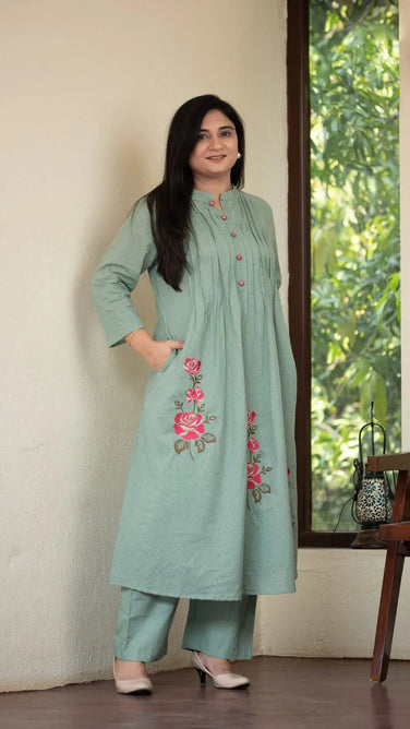 Full set layout with kurti and pant

