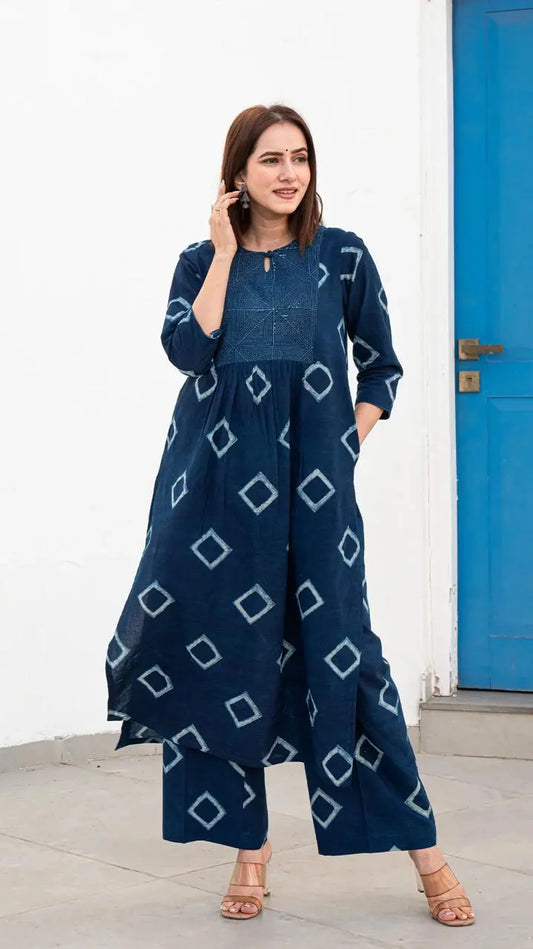 Heavy cotton kurti with pant and side pockets

