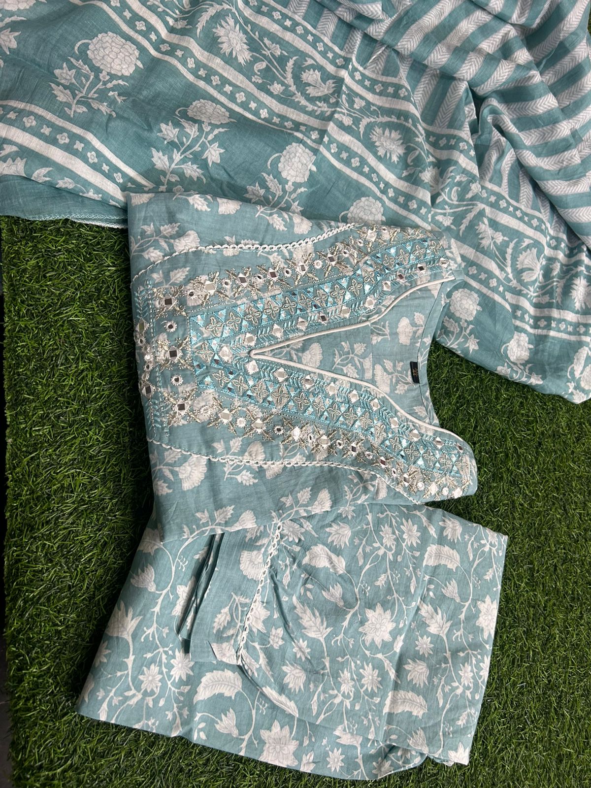 Maabeti Embroider Afghani Suit Set