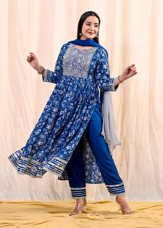 Maabetii Blue Embroider Lace Work Naira Cut Rayon Suit Set