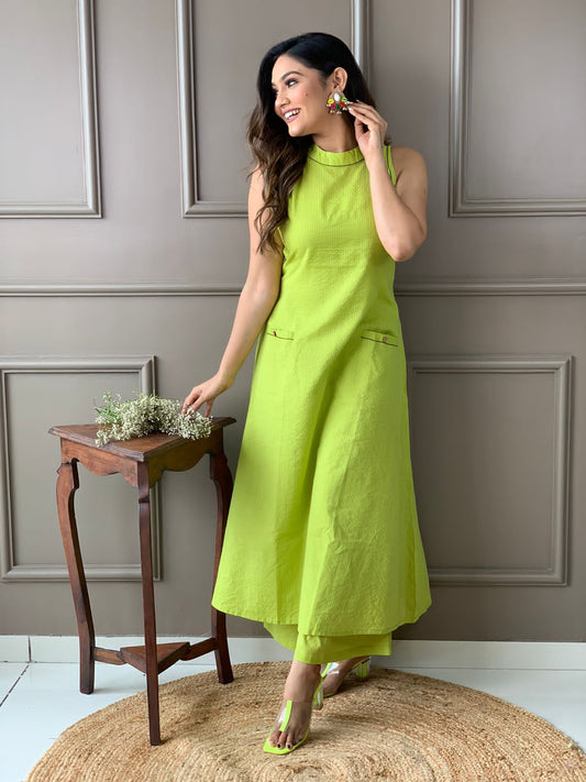 Maabetii Parrot Green Cut Sleeves Kurta Pants Cotton Coord Set