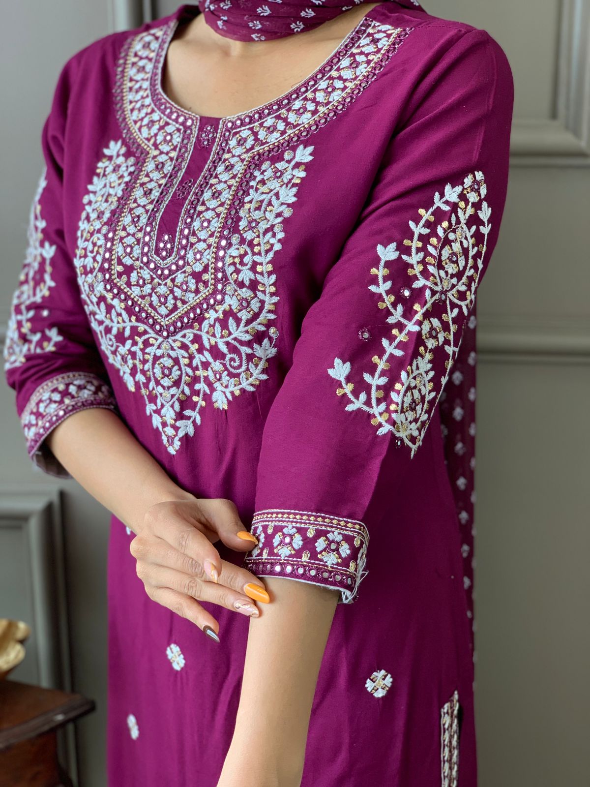 Maabetii Purple Embroider High Quality Rayon Straight Suit Set