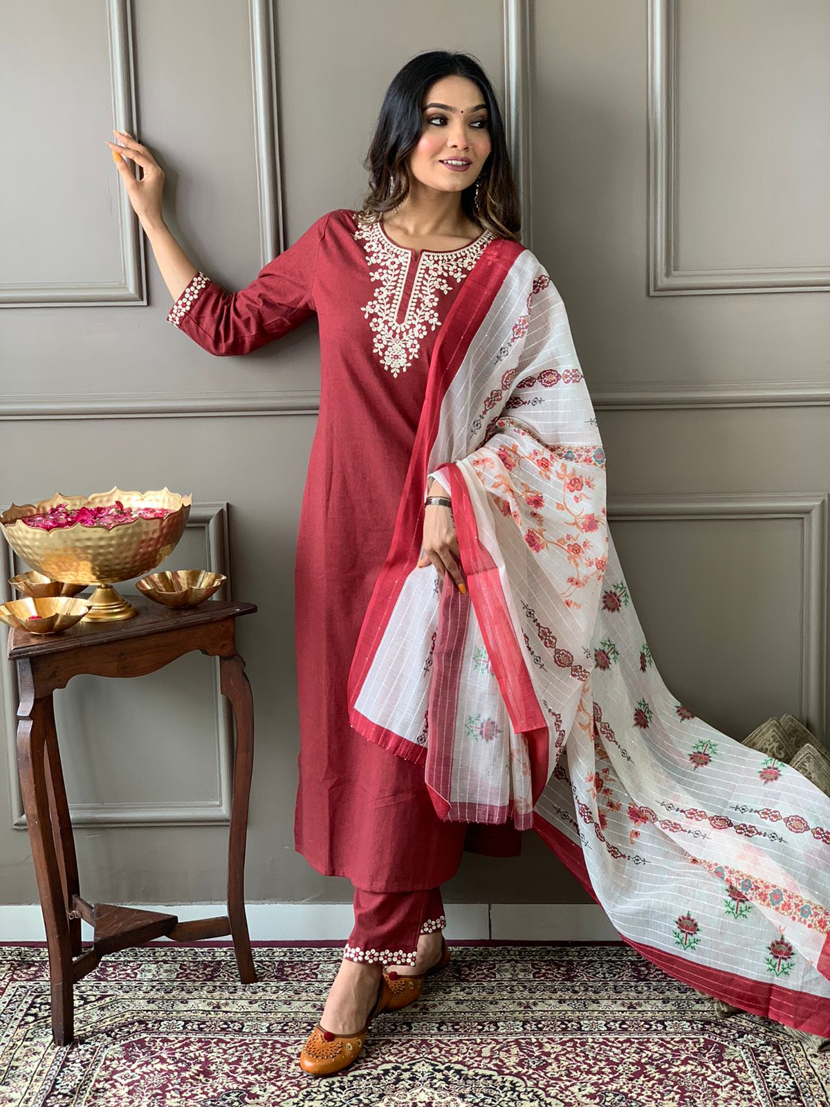 Maabetii Red Floral Thread Embroidery Cotton Straight Suit Set