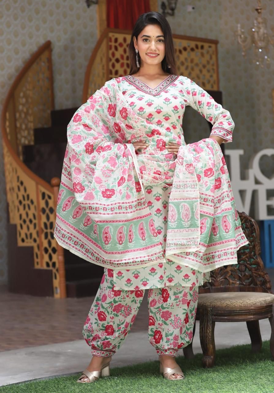 Maabetii White Floral Jaipuri Printed Cotton Afghani Suit Set