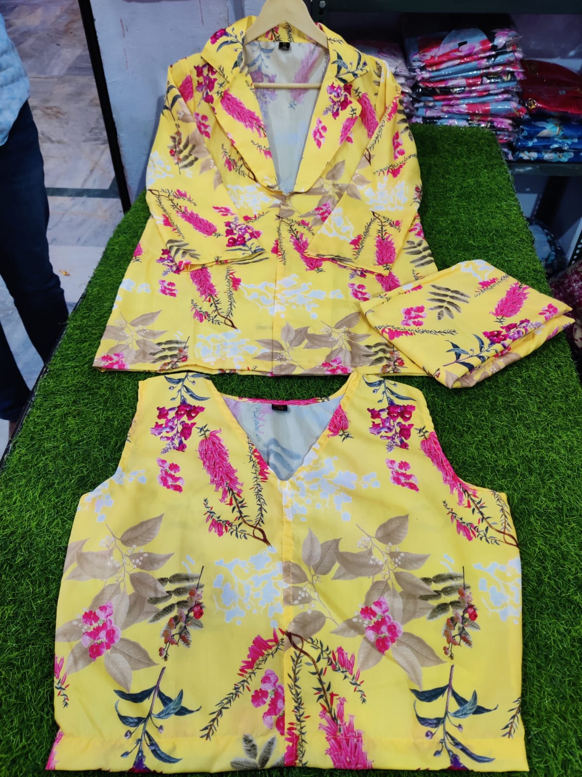 MaaBetii Yellow Floral 3 Piece Muslin Digital Print Co-ord Set