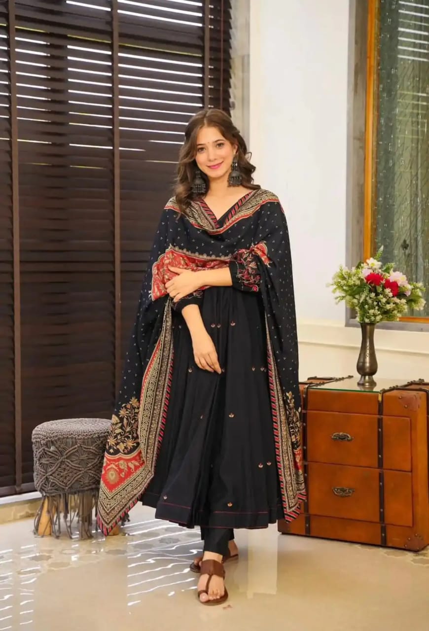 Maabetii Black Cotton Embroidery Work Anarkali Suit Set