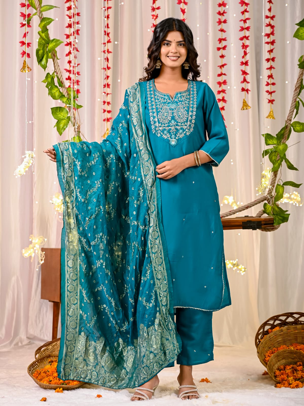 Maabetii Blue Roman Silk Zari Work Kurti & Pant with Jacqurd Duppatta