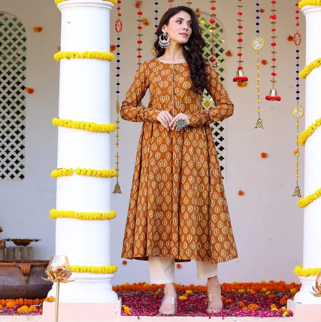 Maabetii Cotton Anarkali Suit Set