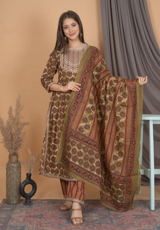 Maabetii Green Bagru style Procin Print Cotton Naira Cut Suit Set