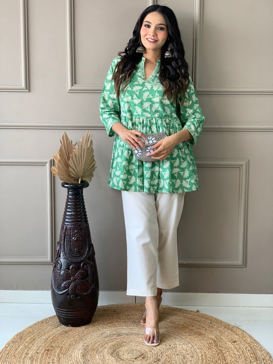 Maabetii Green Cotton Angrakha Short Kurti with Pant