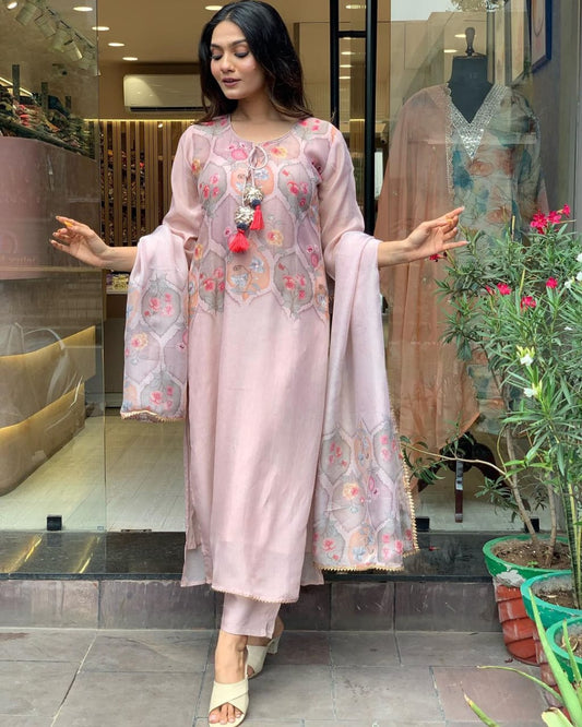 Maabetii Pink Chanderi Heavy Print Suit Set