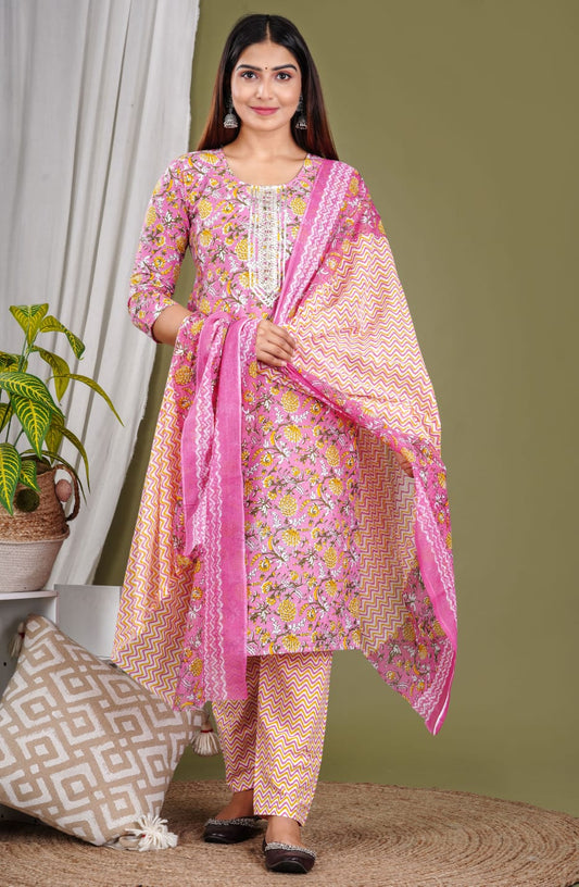 Maabetii Pink Cotton Embroidery Suit Set