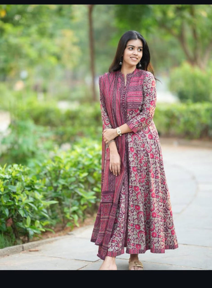 special cotton anarkali set with shrug pattern and dupatta