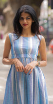 Pocket detail in premium cotton midi dress