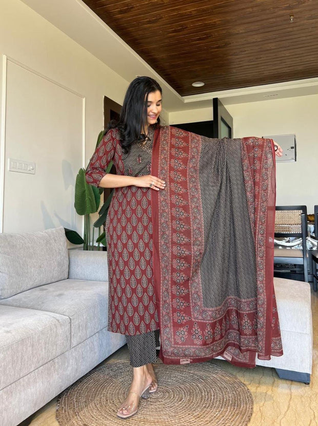 Falak Handcrafted Azrak Cotton Suit Set