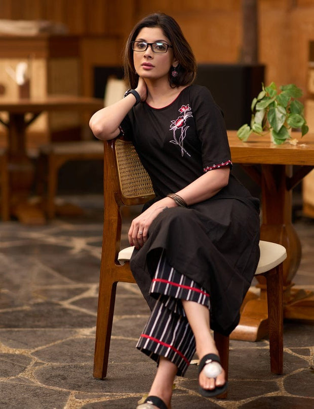 Black cotton flex kurti with hand embroidery and pocket 