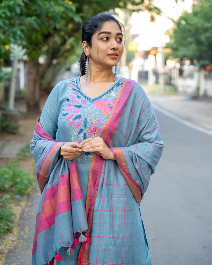 Back button detailing on cotton kurti for women

