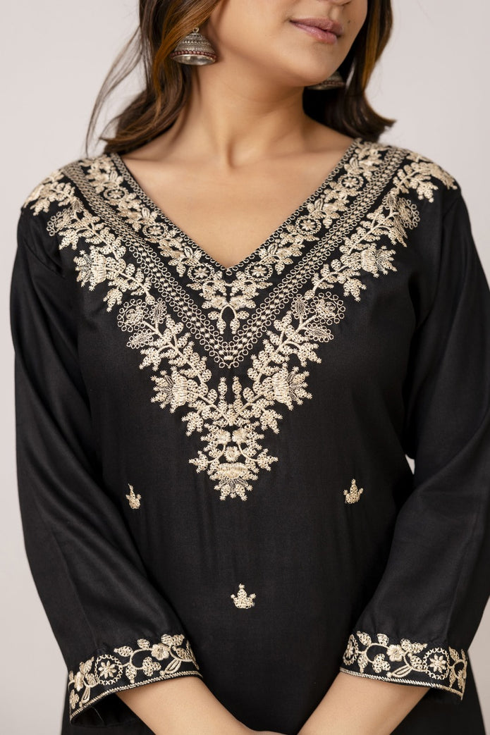 Close-up of dori embroidery work on yoke

